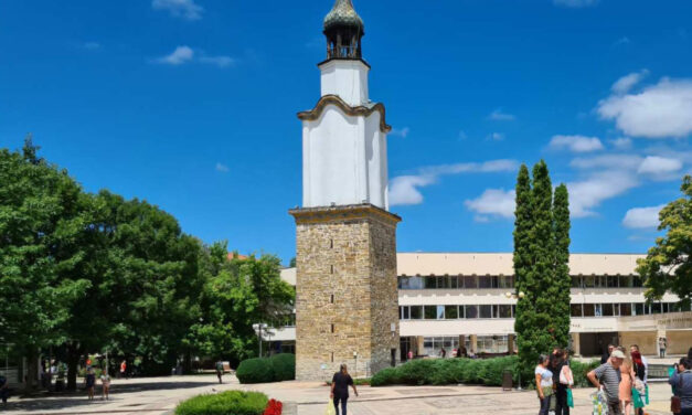 Toranj sa satom – Botevgrad